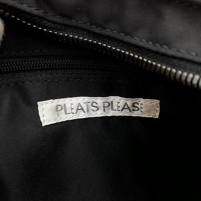 PLEATS PLEASE ISSEY MIYAKE(プリーツプリーズイッセイミヤケ)のプリーツプリーズ イッセイミヤケ ハンドバッグ 01-21041002 レディースのバッグ(ハンドバッグ)の商品写真