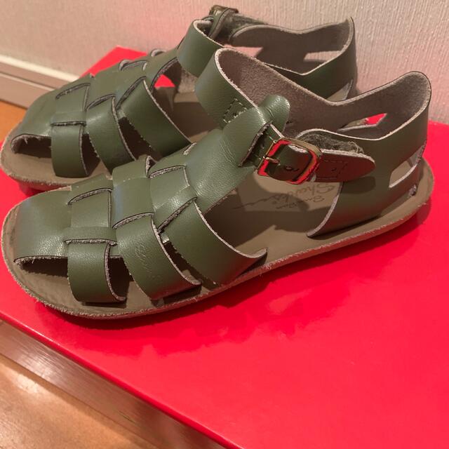 Caramel baby&child (キャラメルベビー&チャイルド)のsalt water sandals shark olive 12 キッズ/ベビー/マタニティのキッズ靴/シューズ(15cm~)(サンダル)の商品写真