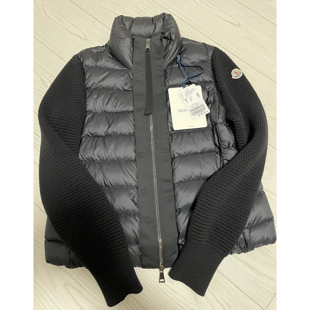 MONCLER(モンクレール)の【MONCLER】ダウンコンビカーディガン レディースのジャケット/アウター(ダウンジャケット)の商品写真