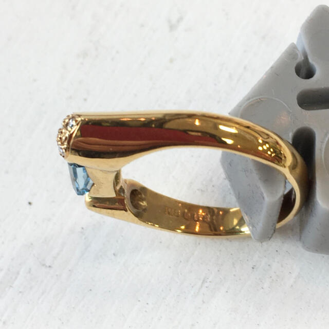 ブルートパーズとダイヤモンド　18金のリング　12号　新品 レディースのアクセサリー(リング(指輪))の商品写真