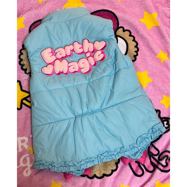 EARTHMAGIC(アースマジック)のアースマジック🧸ダウンベスト(150) キッズ/ベビー/マタニティのキッズ服女の子用(90cm~)(ジャケット/上着)の商品写真