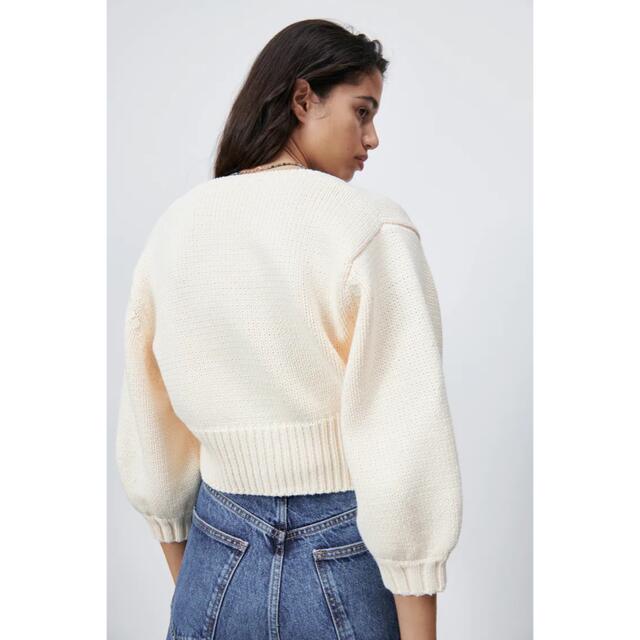 ZARA - 【ZARA】クロップド丈カーディガンの通販 by Plaisir*ᵕ̈ ZARA - 【ZARA】クロップド丈カーディガンの通販 by Plaisir*ᵕ̈