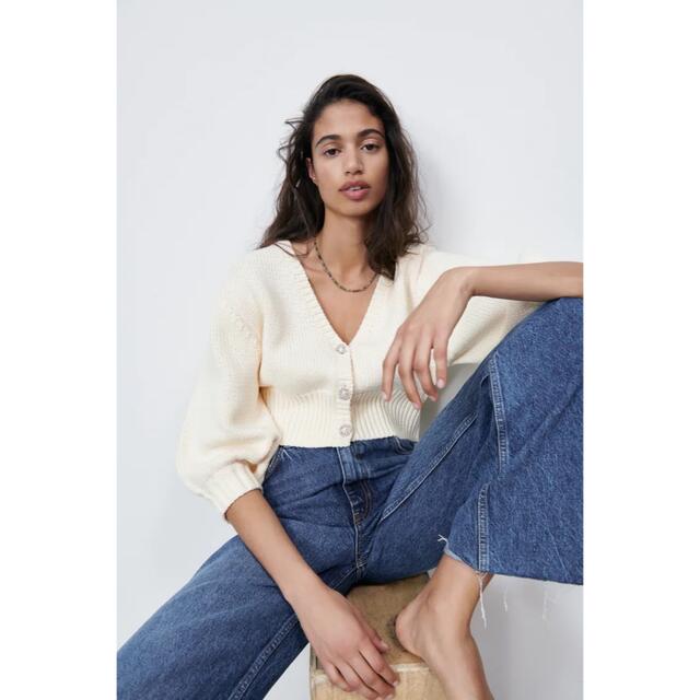ZARA - 【ZARA】クロップド丈カーディガンの通販 by Plaisir*ᵕ̈ ZARA - 【ZARA】クロップド丈カーディガンの通販 by Plaisir*ᵕ̈