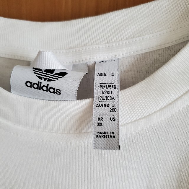 adidas(アディダス)のアディダス グラフィック Tシャツ 3XL メンズのトップス(Tシャツ/カットソー(七分/長袖))の商品写真