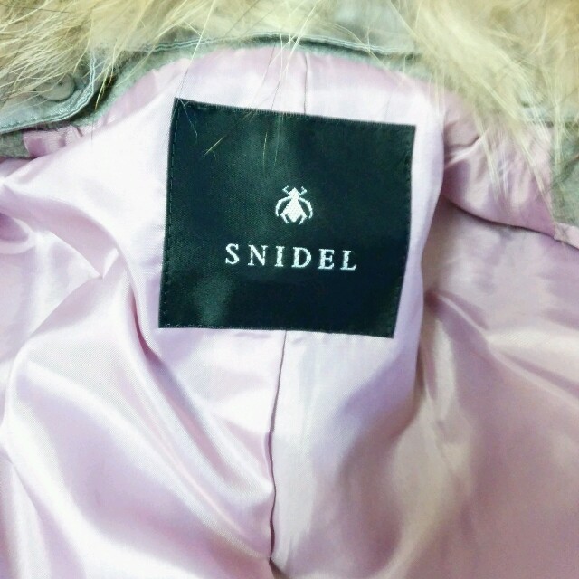 SNIDEL(スナイデル)のスナイデル✾ファー付きコート マーキュリーデュオ/ジルスチュアート/ノエラ レディースのジャケット/アウター(ロングコート)の商品写真