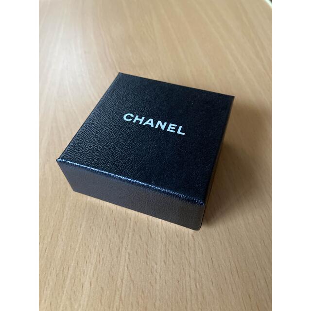 CHANEL(シャネル)のシャネル　空箱　ピアス レディースのバッグ(ショップ袋)の商品写真