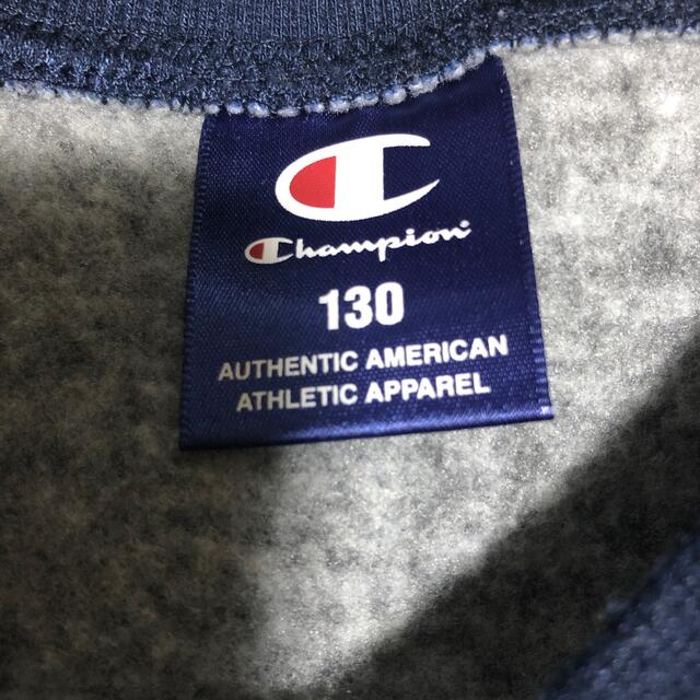 Champion(チャンピオン)の美品 チャンピオン  130cm トレーナー  裏起毛 キッズ 迷彩　 キッズ/ベビー/マタニティのキッズ服男の子用(90cm~)(Tシャツ/カットソー)の商品写真