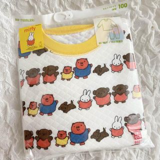 ユニクロ(UNIQLO)のユニクロ　ミッフィーキルトパジャマ 100(パジャマ)