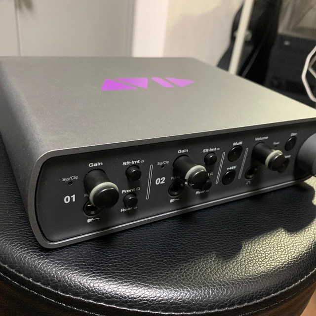 AVID Mbox オーディオインターフェース 6