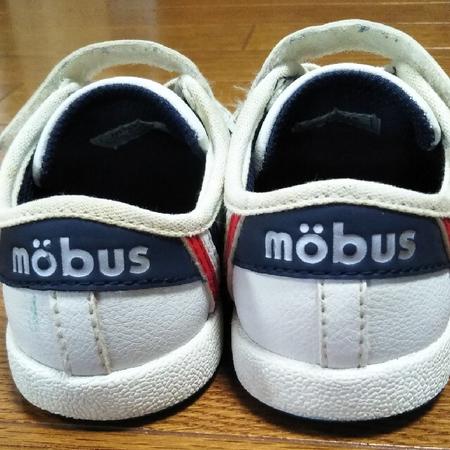 mobus(モーブス)の最終値下　mobusのスニーカー　16cm キッズ/ベビー/マタニティのキッズ靴/シューズ(15cm~)(スニーカー)の商品写真