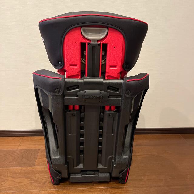 RECARO(レカロ)の専用レカロ　ジュニアシート(カップホルダー、説明書付き) キッズ/ベビー/マタニティの外出/移動用品(自動車用チャイルドシート本体)の商品写真