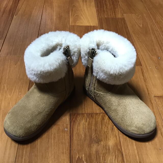 UGG(アグ)のg_g様専用　UGG Jorie II 16cm  キッズ/ベビー/マタニティのキッズ靴/シューズ(15cm~)(ブーツ)の商品写真