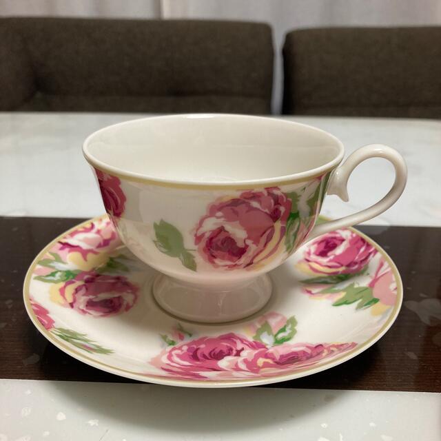 LAURA ASHLEY(ローラアシュレイ)のローラアシュレイ　マグカップ インテリア/住まい/日用品のキッチン/食器(グラス/カップ)の商品写真