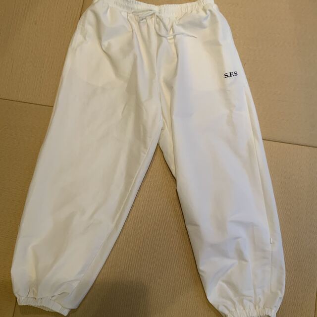 1LDK SELECT(ワンエルディーケーセレクト)のPrivate brand by S.F.S Track Pants 白 メンズのパンツ(スラックス)の商品写真