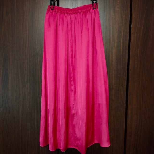 GU(ジーユー)の最終価格！ 売れなければリサイクル GU ジーユー ピンク ロングスカート レディースのスカート(ロングスカート)の商品写真