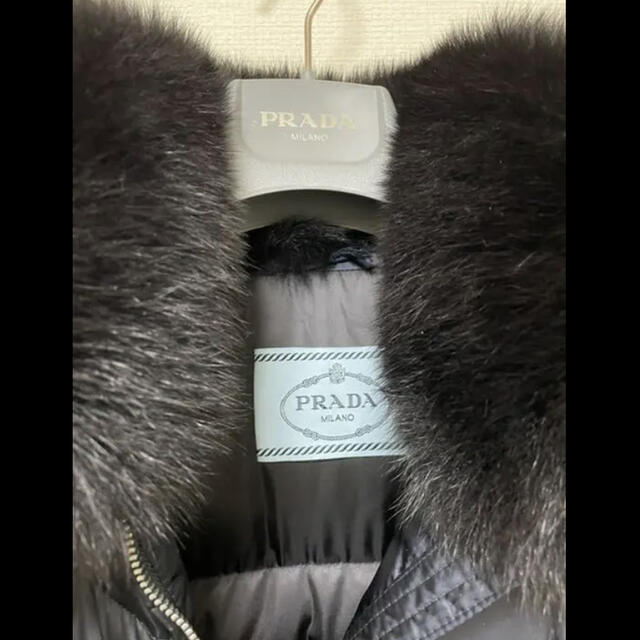 PRADA(プラダ)の本日限定お値下げ✨プラダ　新品　ダウンコート　 レディースのジャケット/アウター(ダウンコート)の商品写真