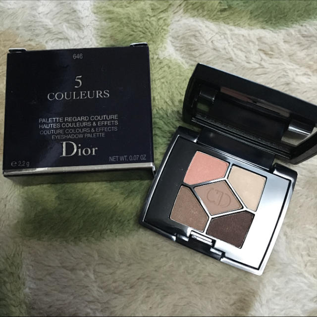 Dior(ディオール)のdior サンク クルール 646 30 コスメ/美容のベースメイク/化粧品(アイシャドウ)の商品写真