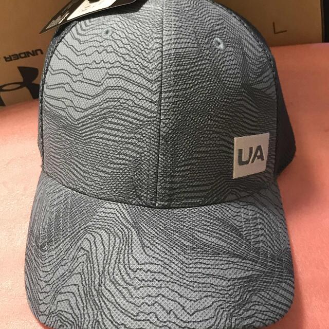 UNDER ARMOUR(アンダーアーマー)のアンダーアーマー CAP UA ブリッツィング トラッカー3.0  グレー メンズの帽子(キャップ)の商品写真