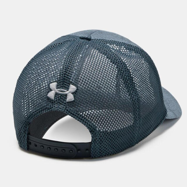 UNDER ARMOUR(アンダーアーマー)のアンダーアーマー CAP UA ブリッツィング トラッカー3.0  グレー メンズの帽子(キャップ)の商品写真