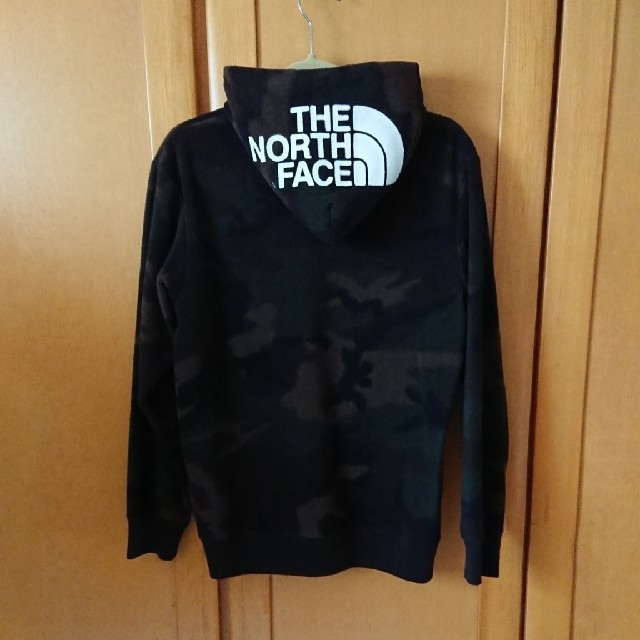 THE NORTH FACE カモフラフリースパーカーMトップス