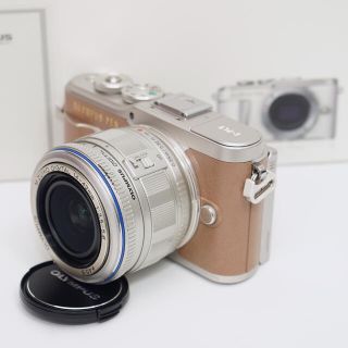 オリンパス(OLYMPUS)の☆Wi-Fi＆自撮り☆OLYMPUS PEN E-PL9 ブラウン(ミラーレス一眼)