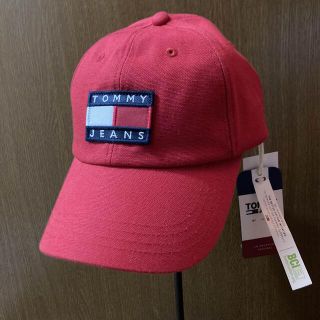 トミーヒルフィガー(TOMMY HILFIGER)の新品 TOMMY JEANS キャップ 帽子 赤 レッド トミージーンズ 牛革(キャップ)