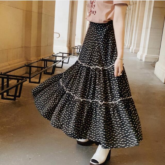 Treat Urself 🎀 dot tiered paris skirt レディースのスカート(ロングスカート)の商品写真