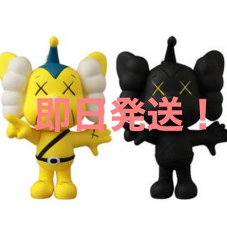 メディコムトイ(MEDICOM TOY)のKAWS COMPANION KEYHOLDER  YELLOW/BLACK(キーホルダー)