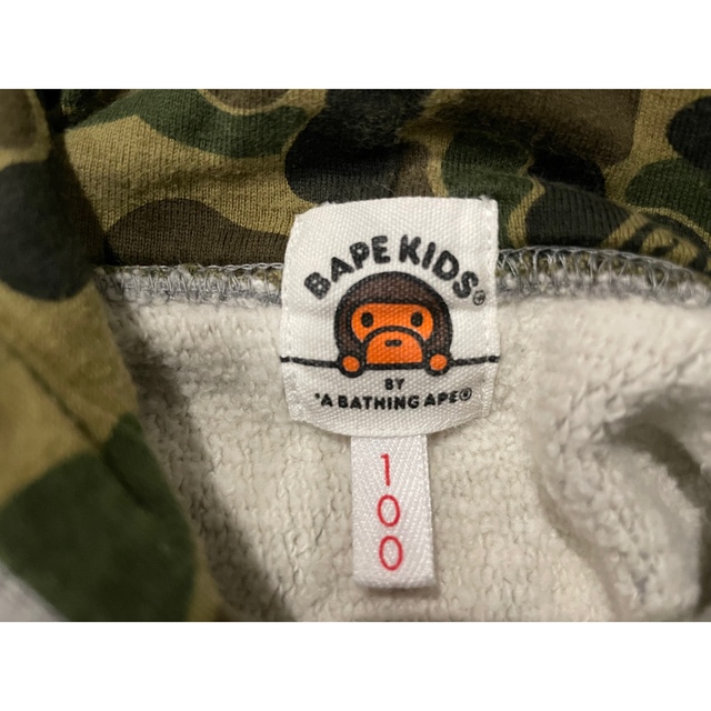 A BATHING APE(アベイシングエイプ)の A BATHING APE パーカー グレー キッズ 100cm キッズ/ベビー/マタニティのキッズ服男の子用(90cm~)(その他)の商品写真