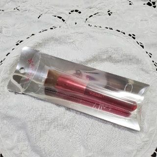 シセイドウ(SHISEIDO (資生堂))の資生堂 ワタシプラス ファンデーションブラシ 131 watashi+ 限定品❤(チーク/フェイスブラシ)