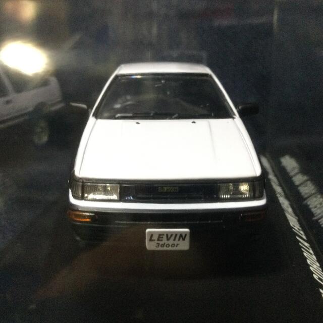 TOYOTA COROLLA LEVIN (AE86) 1/43 限定数ミニカー 2