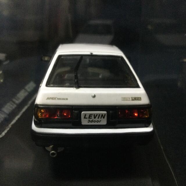 TOYOTA COROLLA LEVIN (AE86) 1/43 限定数ミニカー 3