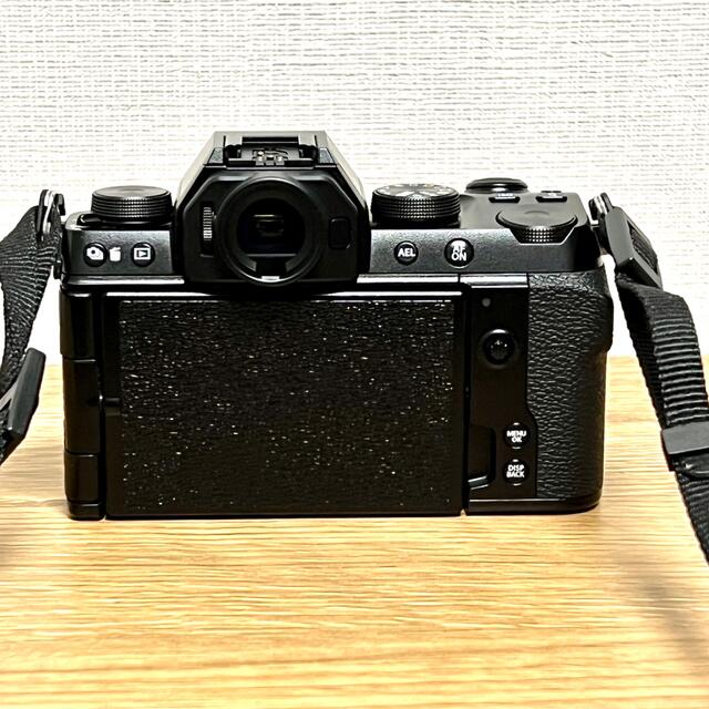 富士フイルム(フジフイルム)のX-S10 + XF18-55mm F2.8-4 R LM OIS スマホ/家電/カメラのカメラ(ミラーレス一眼)の商品写真