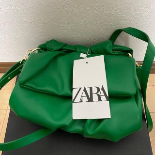 ザラ(ZARA)のZARAソフトノットクロスボディバック　グリーン(ショルダーバッグ)