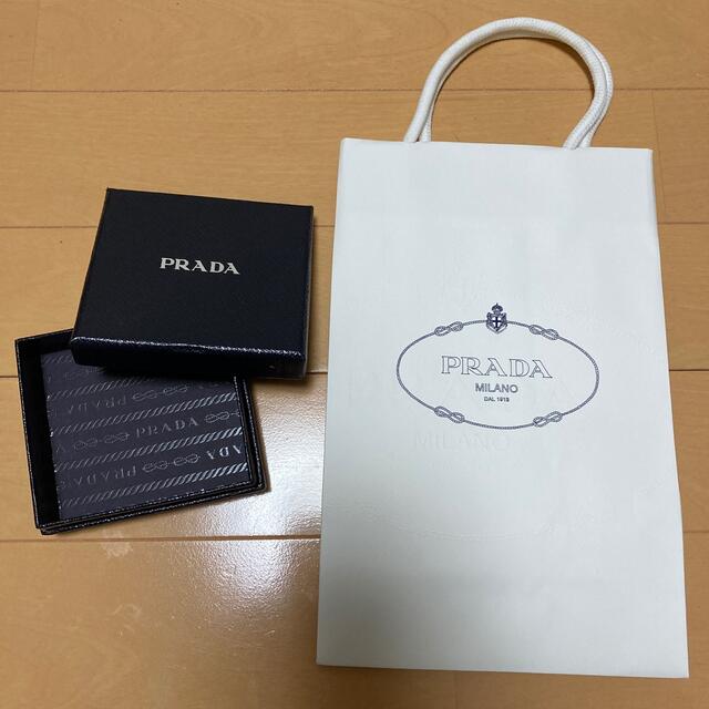 PRADA(プラダ)のPRADA       プラダ空箱、紙袋 レディースのバッグ(ショップ袋)の商品写真