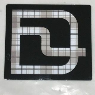 ディーラックス(DEELUXE)のDEELUXE ディーラックスステッカー【D LOGO】黒/チェック 7cm(その他)