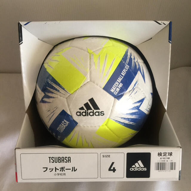 adidas(アディダス)のアディダス サッカー JFA検定　ツバサ クラブプロ4号球 白色 AF4874W スポーツ/アウトドアのサッカー/フットサル(ボール)の商品写真