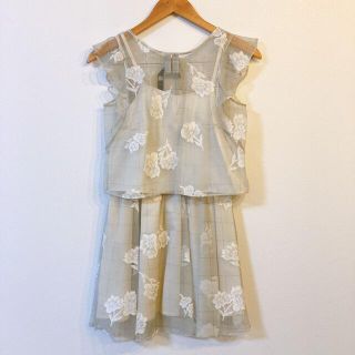 ジルバイジルスチュアート(JILL by JILLSTUART)のジルスチュアート 花柄ドレス セットアップ(セット/コーデ)