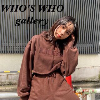 フーズフーギャラリー(WHO'S WHO gallery)の【新品.未使用】完売品　WHO’S WHO gallery PTNショートパーカ(パーカー)