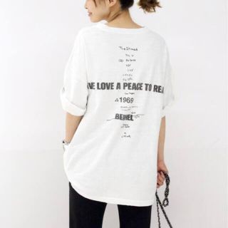 ドゥーズィエムクラス(DEUXIEME CLASSE)の最終値下げ　ドゥーズィエムクラス　LOVE A PEACE Tシャツ(Tシャツ(半袖/袖なし))