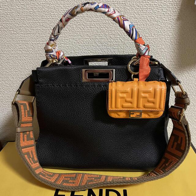 フェンデー　FENDI ピーカブーセレリアブラック　4点セットハンドバッグ