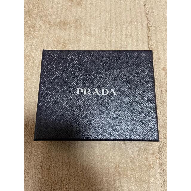 PRADA(プラダ)のプラダの梱包箱 インテリア/住まい/日用品のオフィス用品(ラッピング/包装)の商品写真