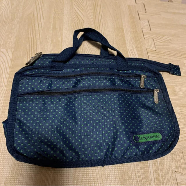 LeSportsac(レスポートサック)のレスポートサック　ポーチ レディースのファッション小物(ポーチ)の商品写真