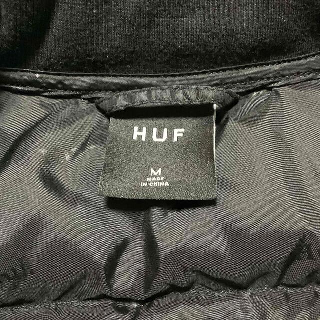 HUF(ハフ)のHUF ダウンジャケット Tundra Jacket ブラック ロゴマーク メンズのジャケット/アウター(ダウンジャケット)の商品写真