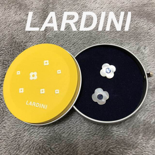 ラルディーニ LARDINI ブートニエール カフス 白蝶貝