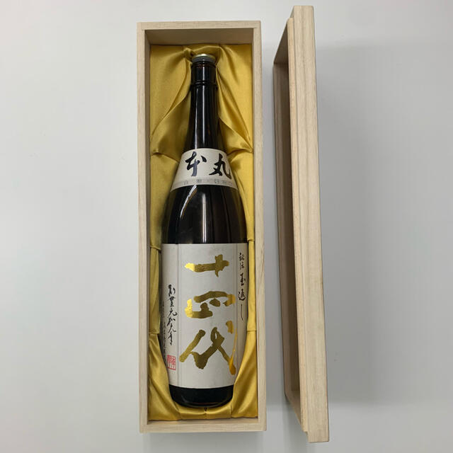 ☆最新☆ 日本酒　十四代　本丸　秘伝玉返し　一升瓶