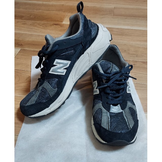 New Balance - ニューバランス 878 ネイビー 美品 26㎝ アローズ New Balance - ニューバランス 878 ネイビー 美品 26㎝ アローズ