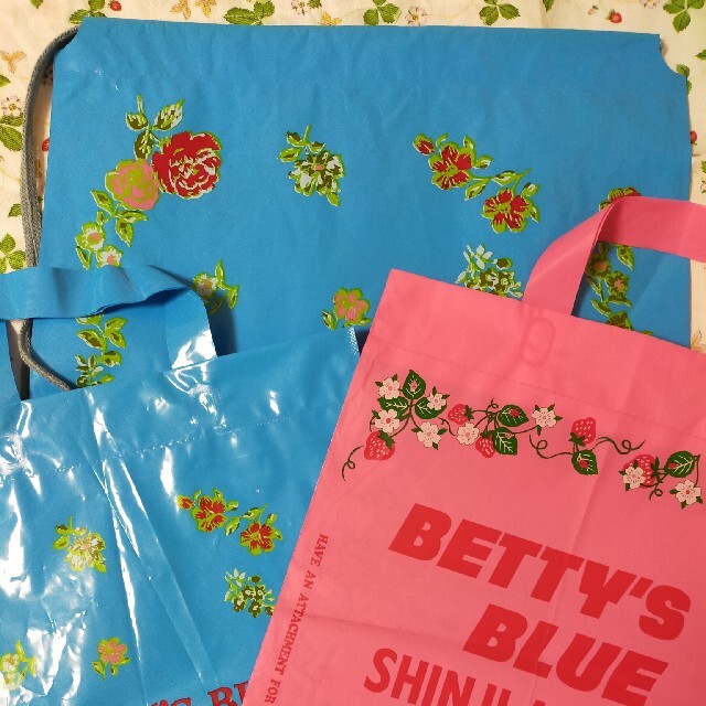 BETTY'S BLUE(ベティーズブルー)のべティーズブルー BETTY'S BLUE ショッパーバッグ3種 レディースのレディース その他(その他)の商品写真