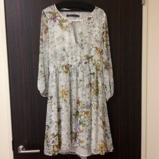 ザラ(ZARA)のZARA ワンピース(ひざ丈ワンピース)