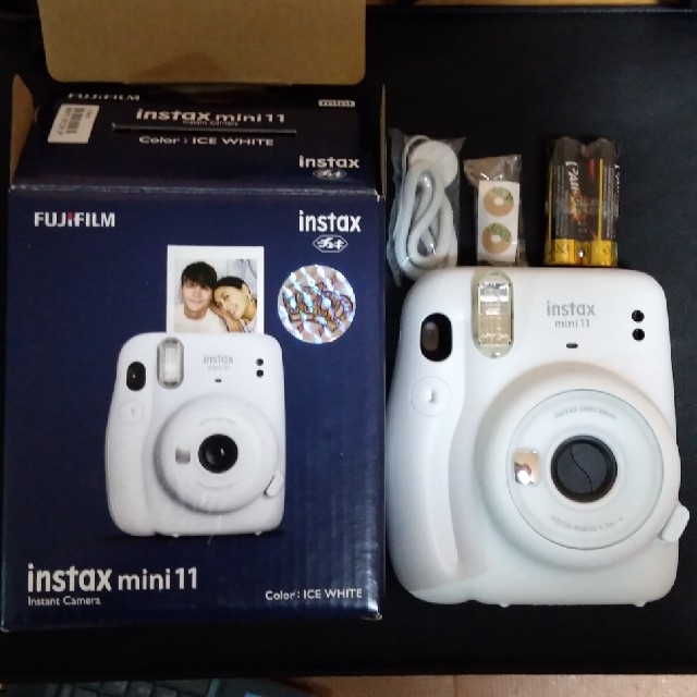 チェキ【開封済み・未使用】INSTAX MINI 11 ICE WHITE